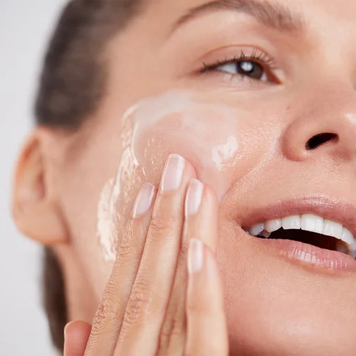 Dynamic Resurfacing Facial Wash afbeelding 2